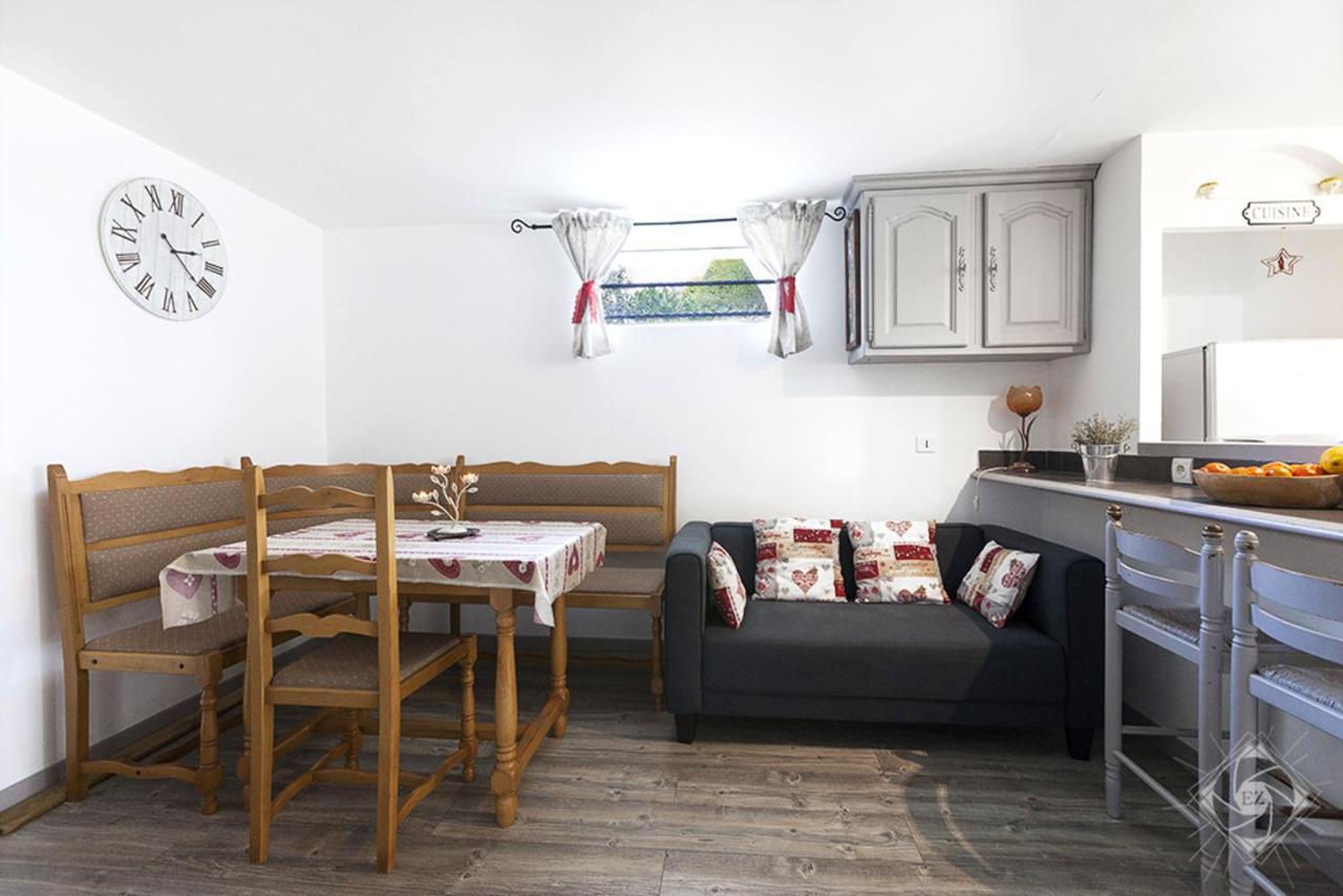 Appartement Lumineux A Voreppe Avec Piscine Luaran gambar