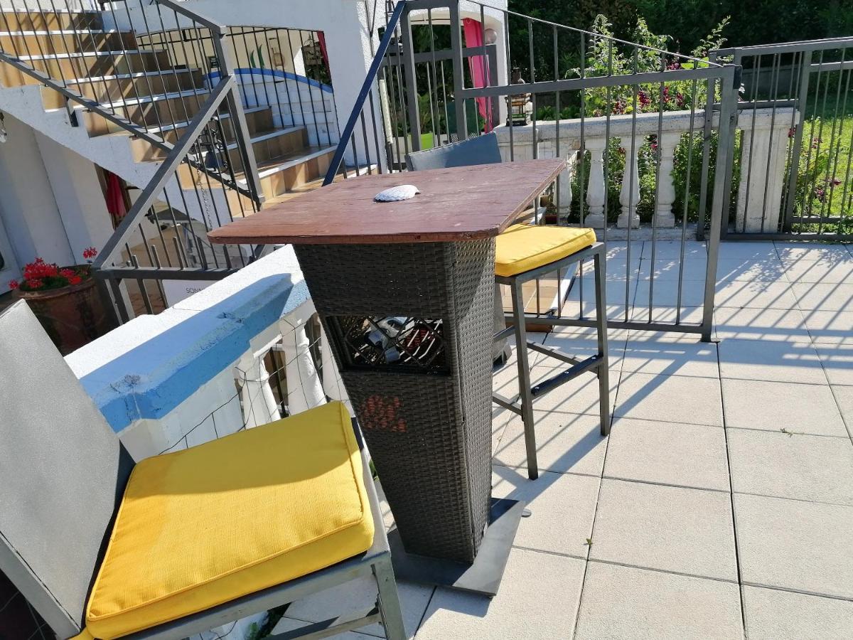 Appartement Lumineux A Voreppe Avec Piscine Luaran gambar